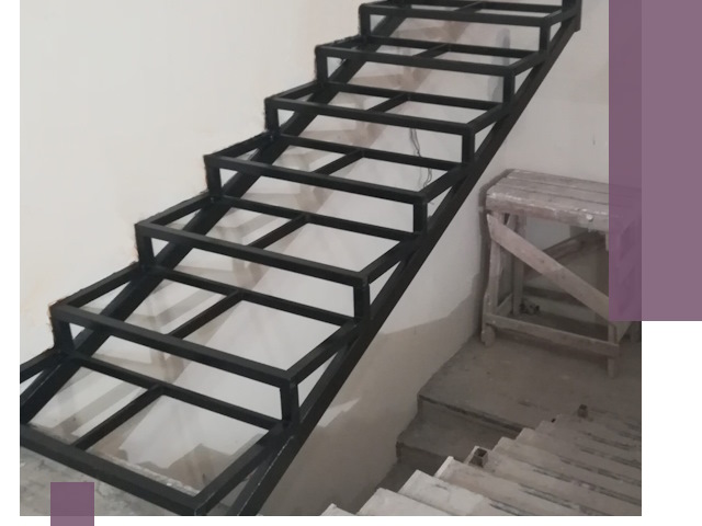 Демонтаж лестниц на металлокаркасе в Сызрани: быстрый вывоз и разбор