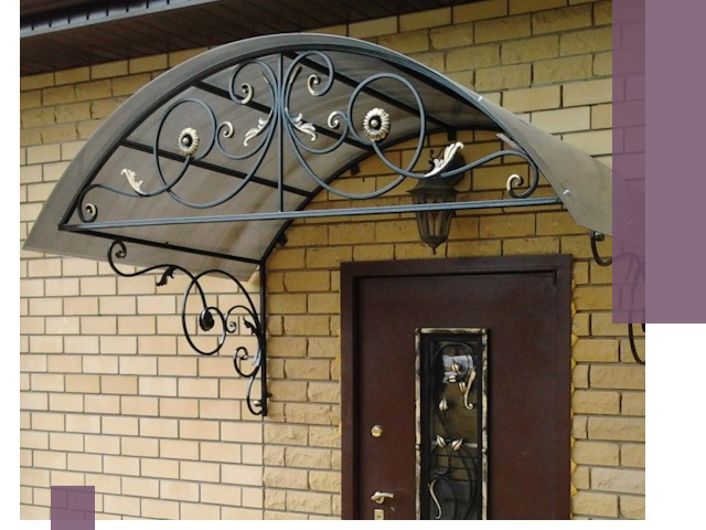 Изготовление козырьков из металла под ключ в Сызрани