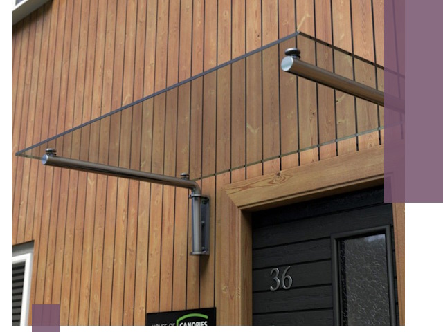 Стеклянные козырьки на входы и фасады в Сызрани