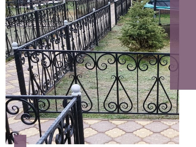 Кованые газонные ограждения под ключ в Сызрани