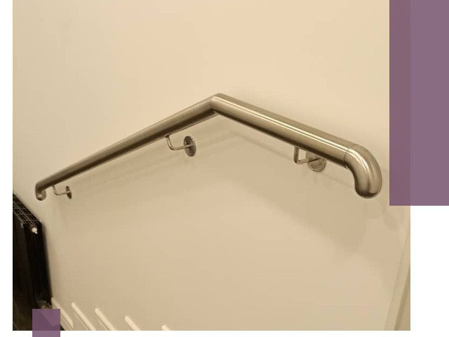 Изготовление пристенных поручней в Сызрани под ключ за сроки